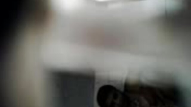 Favorit :  Pickup untuk kecantikan berakhir dengan stripping dan video sex xxx terbaru telanjang dengan laki-laki Panas porno
