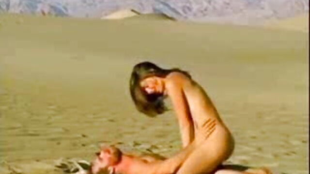Favorit :  Wanita meninggalkan suami dan merayakannya video hot sex bokep dengan berhubungan seks dengan kekasih muda Panas porno 