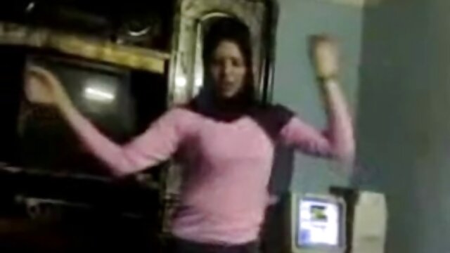 Favorit :  Pria yang bersemangat secara aktif melatih pasangan alami di xxxx vidio bokep teras Panas porno